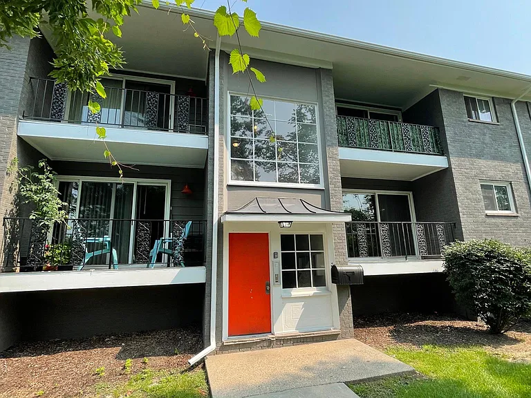 406 Oakland Ave #6 — Photo 1