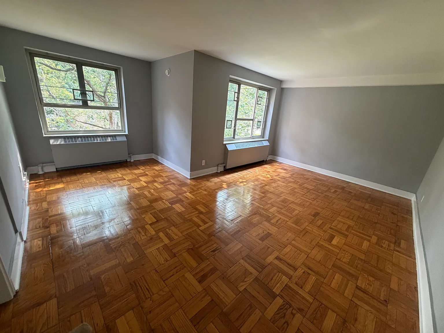 71st Cres, Fresh Meadows — Photo 3