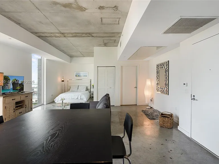 151 SE 1st St #3408 — Photo 4
