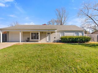 102 Circle Dr W, Montgomery, IL 60538