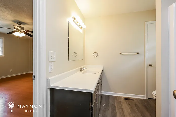 490 Barnwell Rd — Photo 6