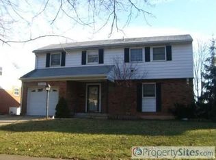 61 Handel Ln, Cincinnati, OH 45218