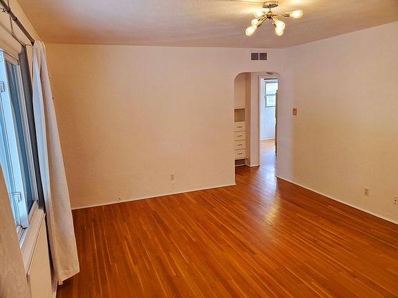2nd image of 1614 Hermosa Dr NE