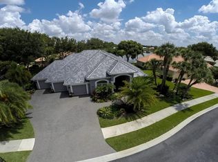 301 Stone Briar Creek Dr, Venice, FL 34292