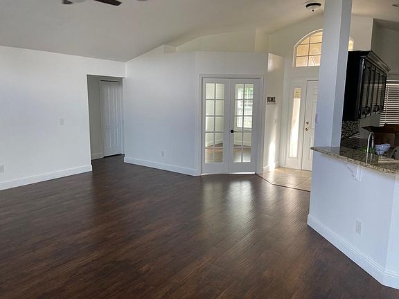 5th image of 1200 Green Valley Ct