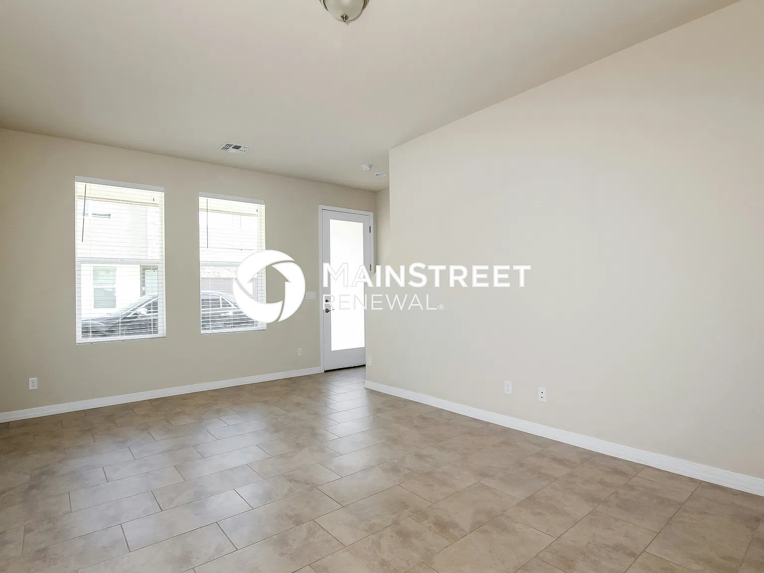 2000 N 36th Street Unit 3 — Photo 2