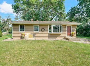 2221 Alrick Pl, White Bear Lake, MN 55110