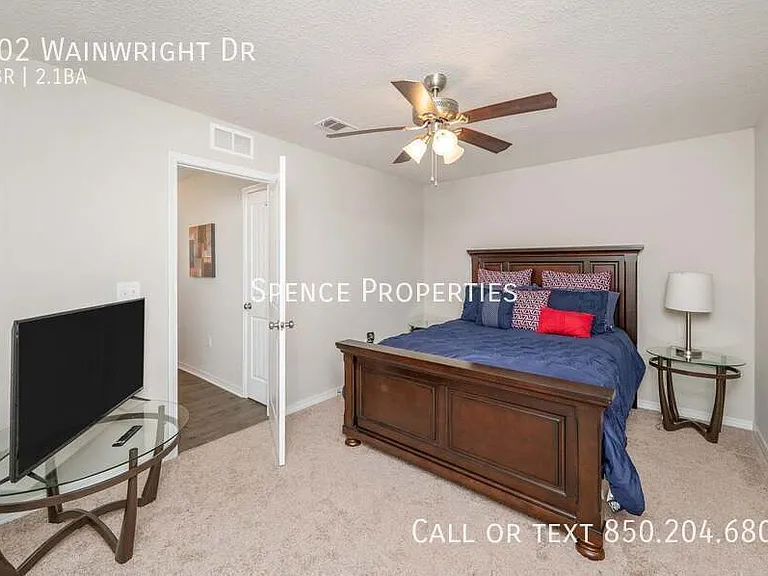 202 Wainwright Dr — Photo 29