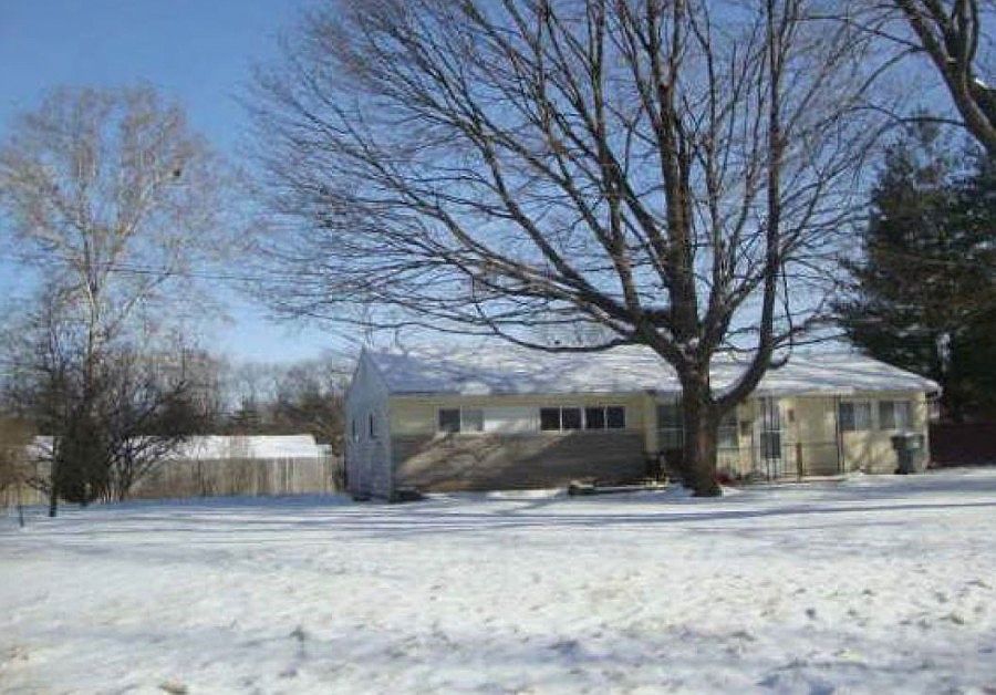 1st image of 3025 N Radford Dr