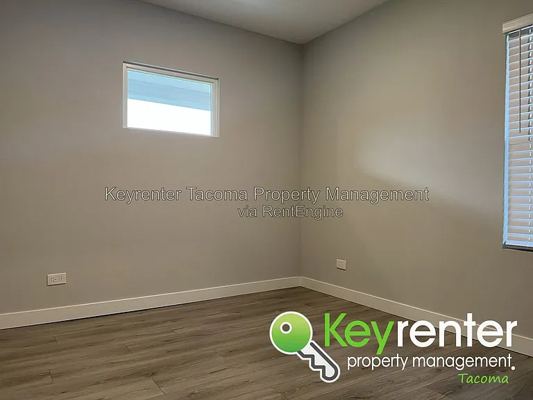 1827 S Washington St — Photo 16