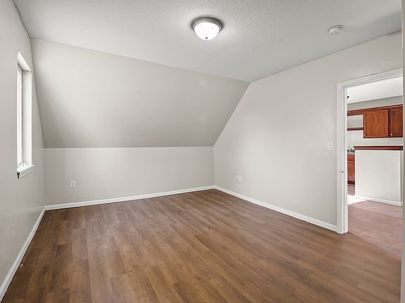 3rd image of 121 E North St APT B