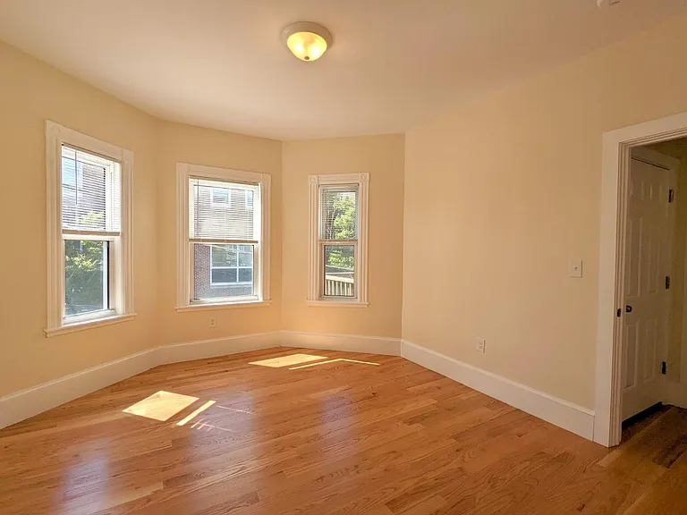 73 Merriam St #2 — Photo 8