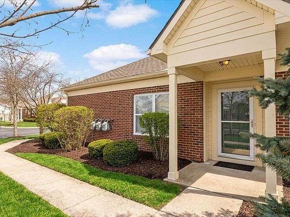 4th image of 5791 Burke Cir #1103