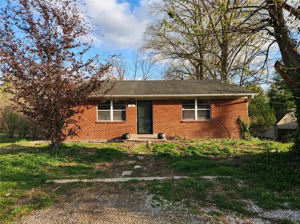 540 Valencia Dr, Belleville, IL 62223