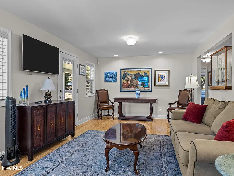 182 Lewistown Rd #1 — Photo 6
