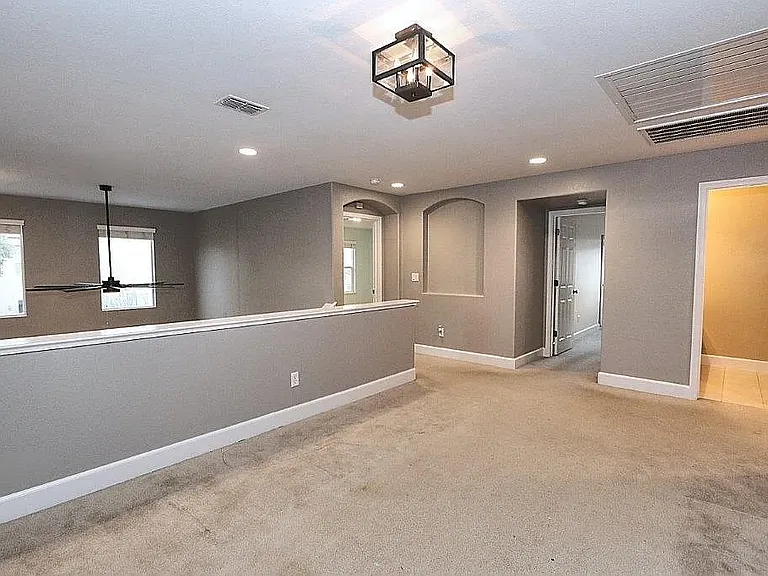 1366 Rawlings Ln — Photo 16