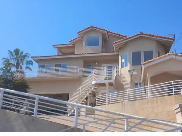 9480 Eucalyptus St, Spring Valley, CA 91977