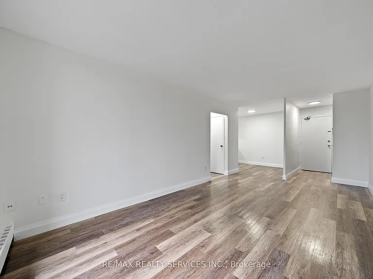223 Jackson St W #1104 — Photo 5
