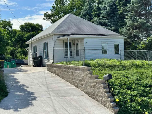 111 S Dorman St, Sioux City, IA 51103