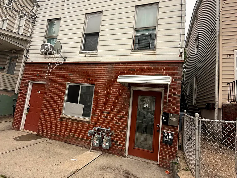41 Delaware St #1 — Photo 12