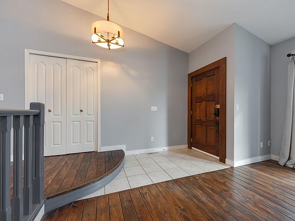 2nd image of 4810 42nd St