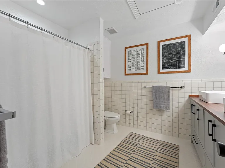 4820 Amesbury Dr #230 — Photo 16