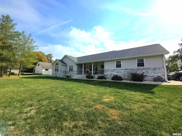 205 Tippy Rd, Carterville, IL 62918
