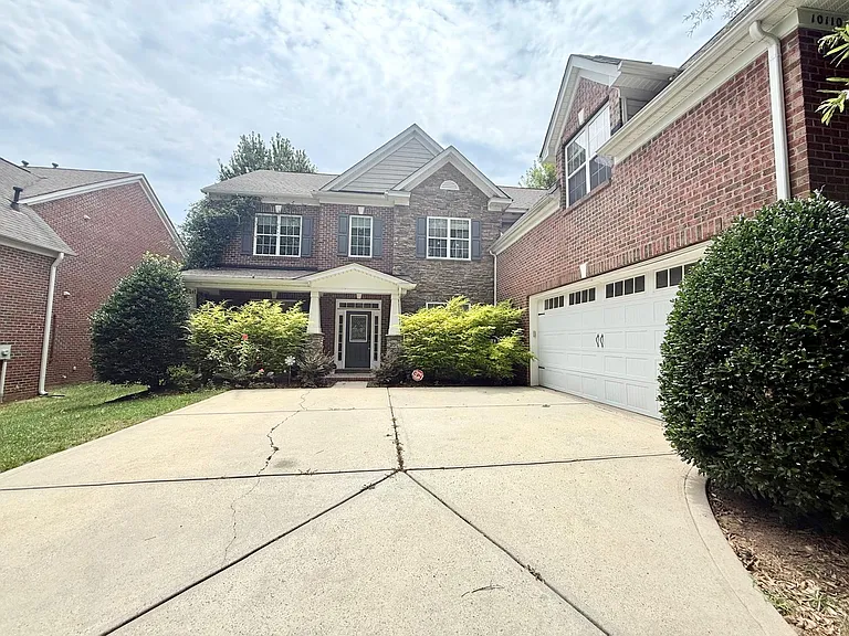 10110 Paxton Run Rd — Photo 2