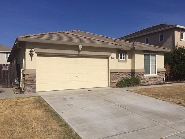 1st image of 2233 Autumn Oak Pl