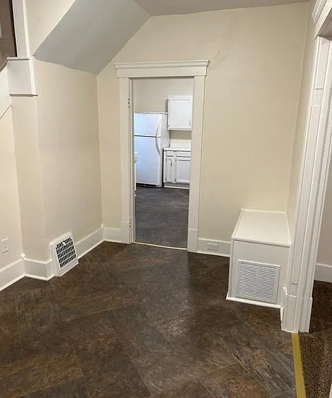 123 W Miller Ave — Photo 6