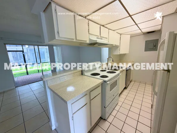 4505 Treehouse Ln, Tamarac, FL