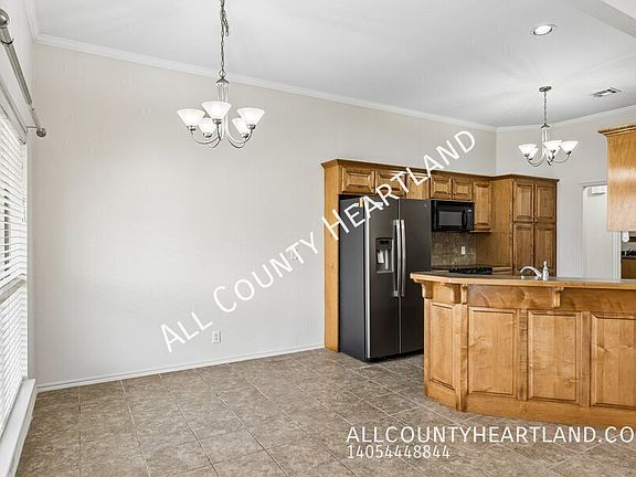 4th image of 17025 Canyonwood Ln
