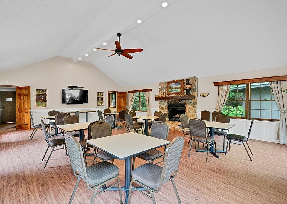 79th image of 178 Novena Ct