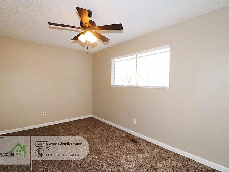 155 Mary Ln — Photo 19