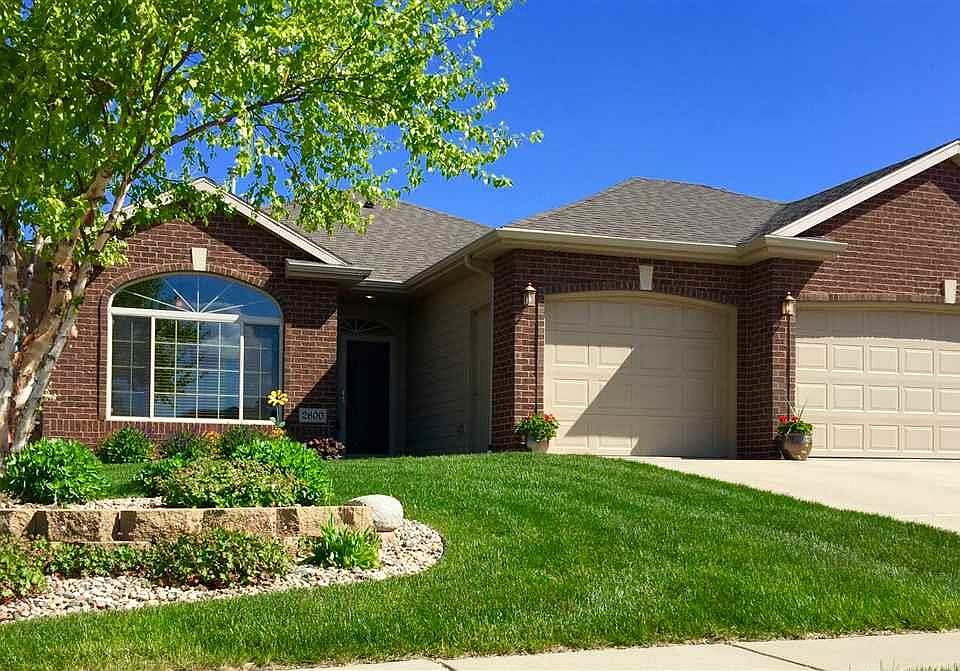 1st image of 2600 E Winston Cir