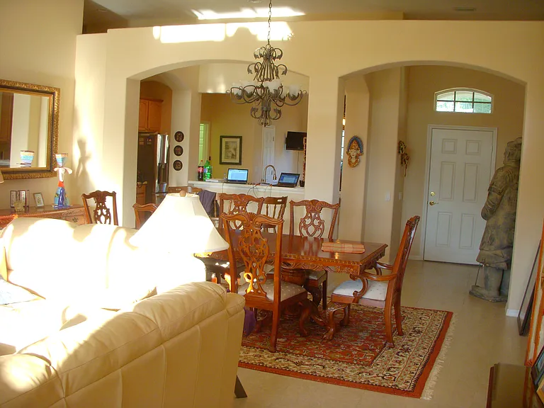 9741 Las Casas Dr — Photo 29