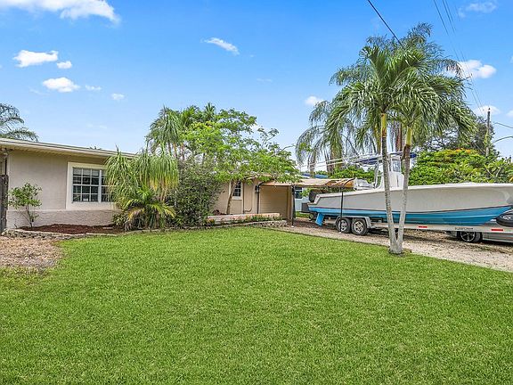 3rd image of 1483 SW 18th Terrace