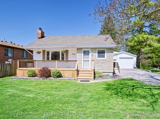4052 Hamilton Rd, Thames Centre, ON N0L1G2