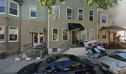 33 Read St #B — Photo 2