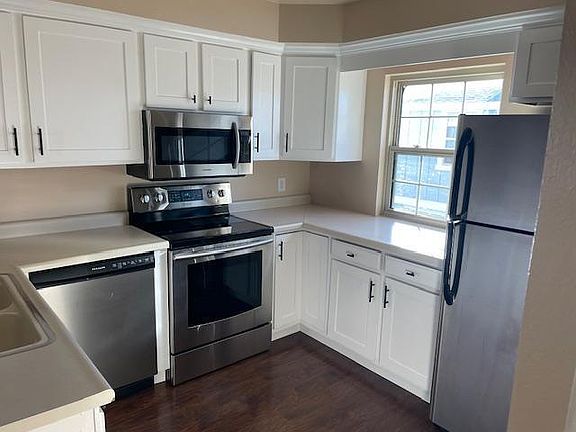4th image of 2681 Hatch Cir
