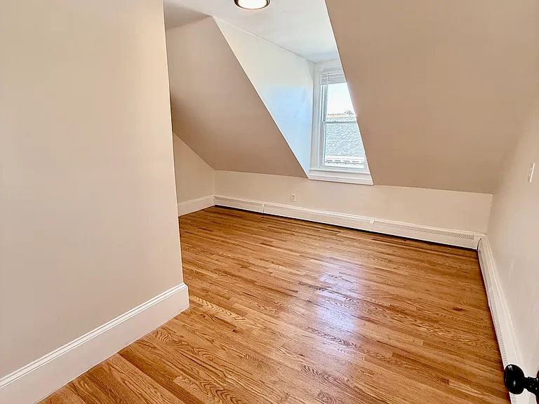 81 Summer St #3E — Photo 2