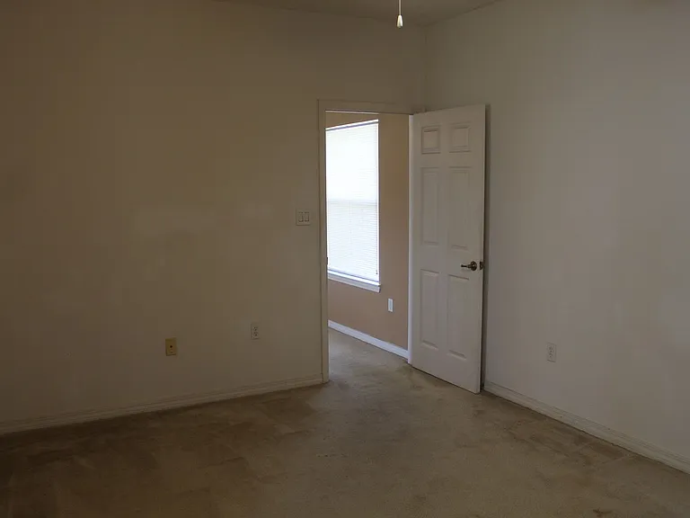4205 Auburndale Dr — Photo 10