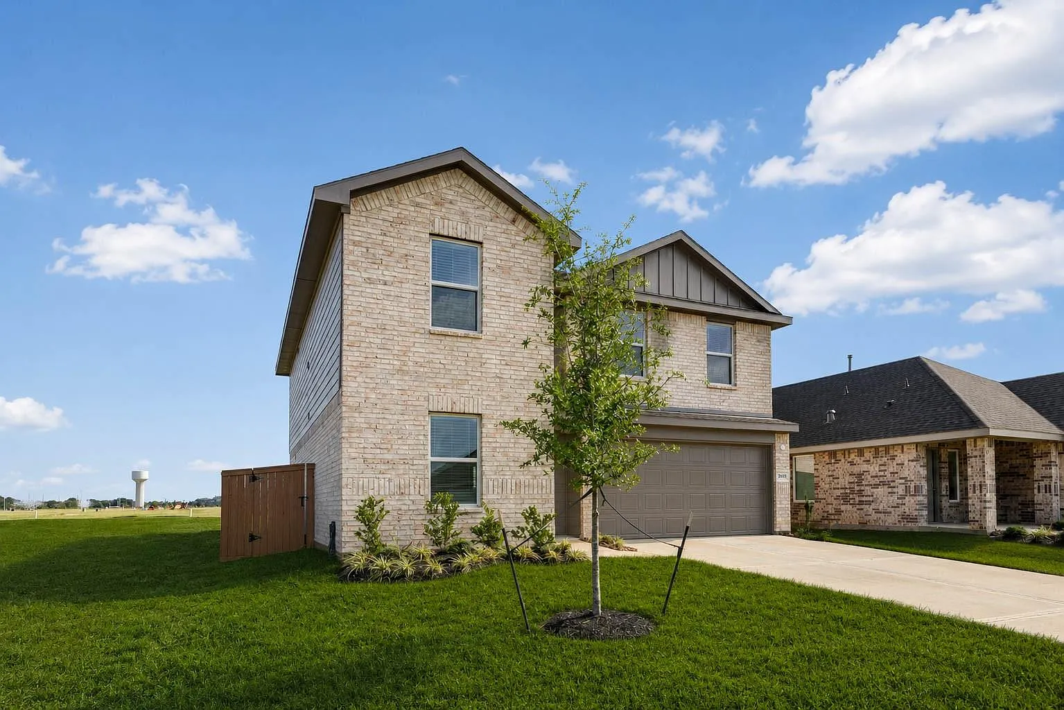 5 bed, 3.0 bath, 2154 sqft, $3,000 — Photo 2