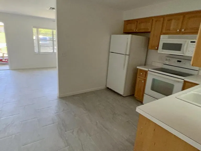 104 Sj Kellner Blvd — Photo 14