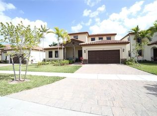 577 SE 35th Ter, Homestead, FL 33033