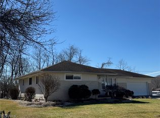 404 S Bradfield Dr, Saint Marys, WV 26170