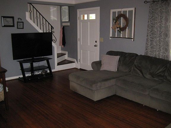 5th image of 943 Winsray Ct