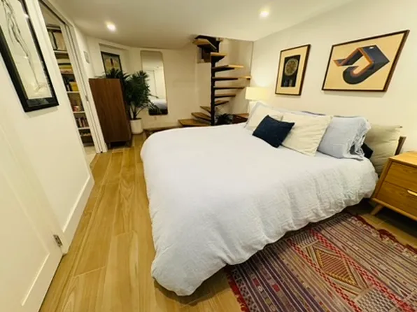 109 West 70th Street image 14 of 20