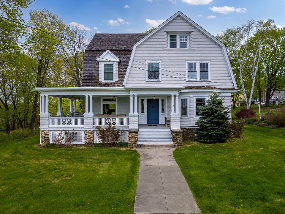 1st image of 4 Reynolds Hill Rd