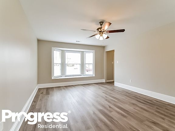 4th image of 4970 Lake Villa Cv